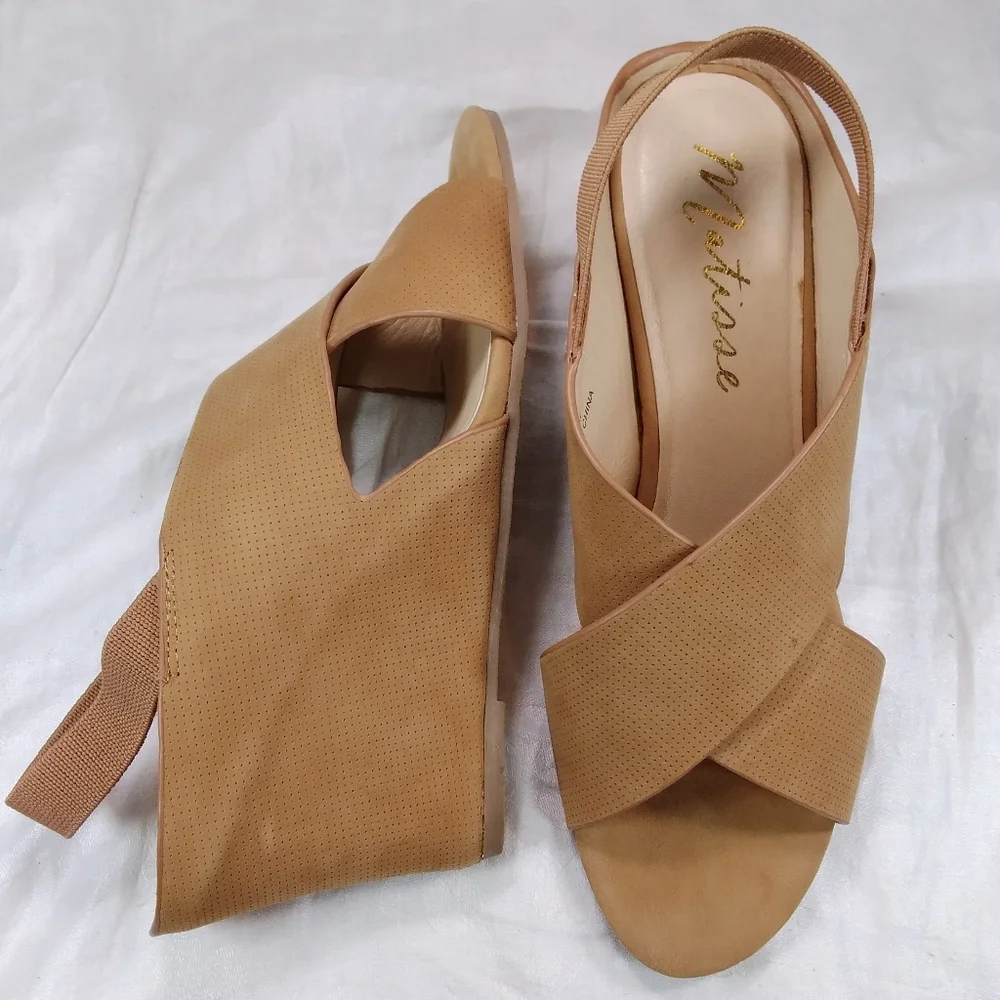 Matisse Harlow Cognac Brown SANDALS Womens Size 10M Criss Cross Perforated Wedge